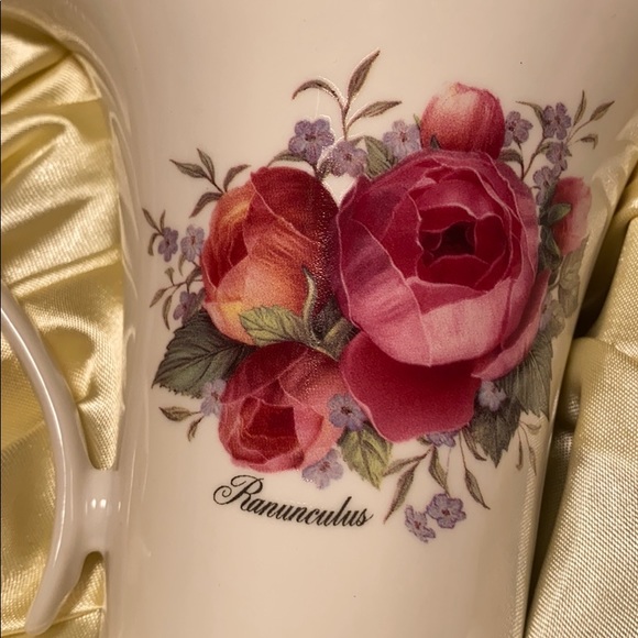 Topmate Tea Cup & Spoon Set of 2 - Picture 4 of 12